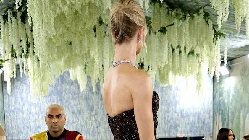 Secretul din spatele aparitiei de la Met Gala. O pictura din 1884 a schimbat totul