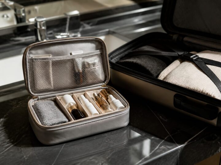 Beauty Capsule reduce bagajul de vacanță la produse pentru protecție, hidratare și confort