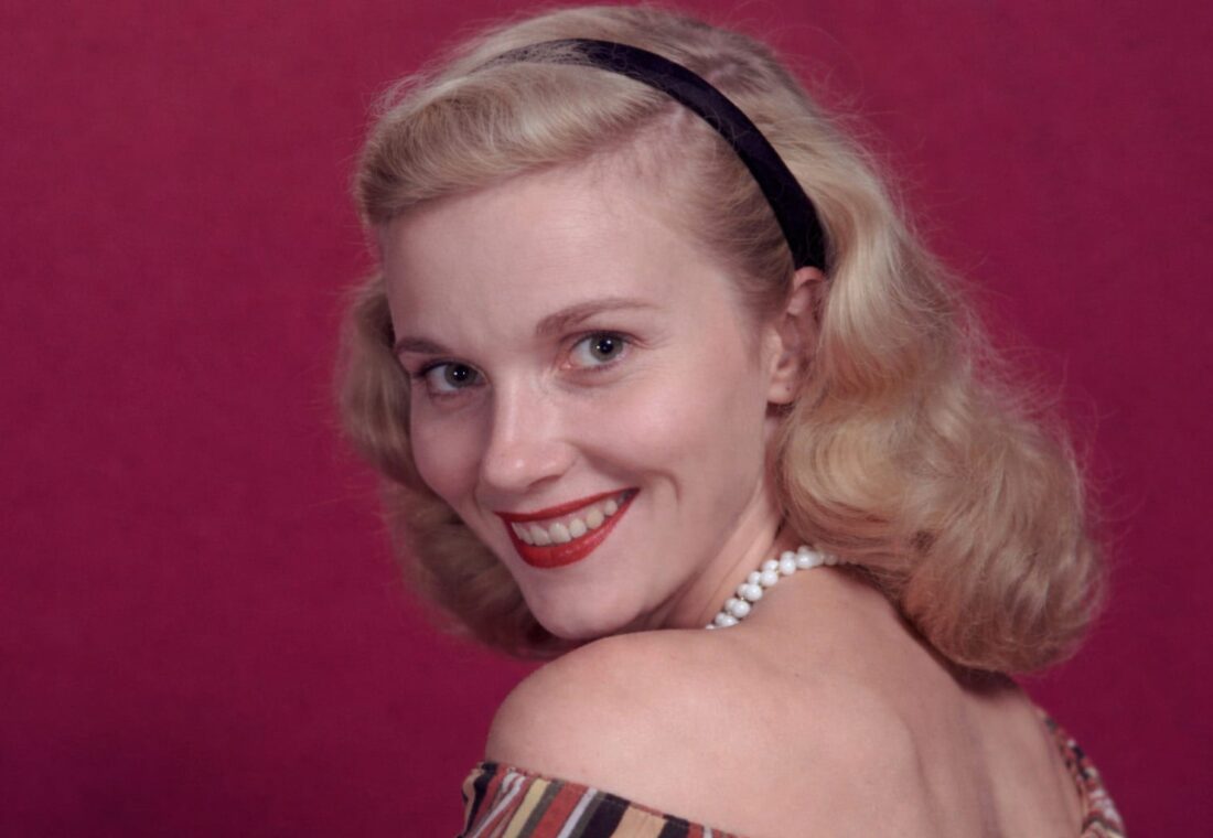 Eva Marie Saint a împlinit 102 ani și leagă o plimbare zilnică de o viață lungă și bună