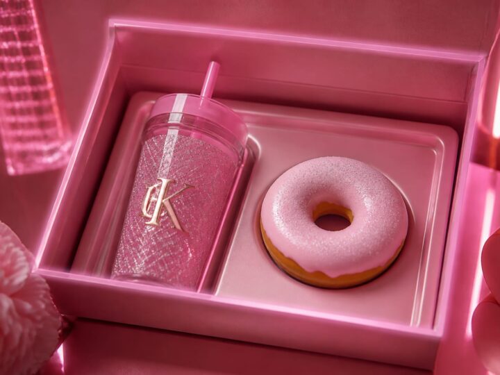 Kylie Jenner a lansat o campanie Dunkin cu trei băuturi roz și un look King Kylie în roz pal
