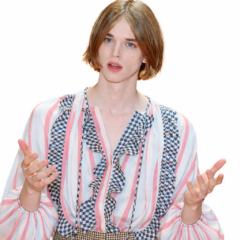 Moda de festival din vara aceasta aduce împreună boho, Y2K și piese din piele