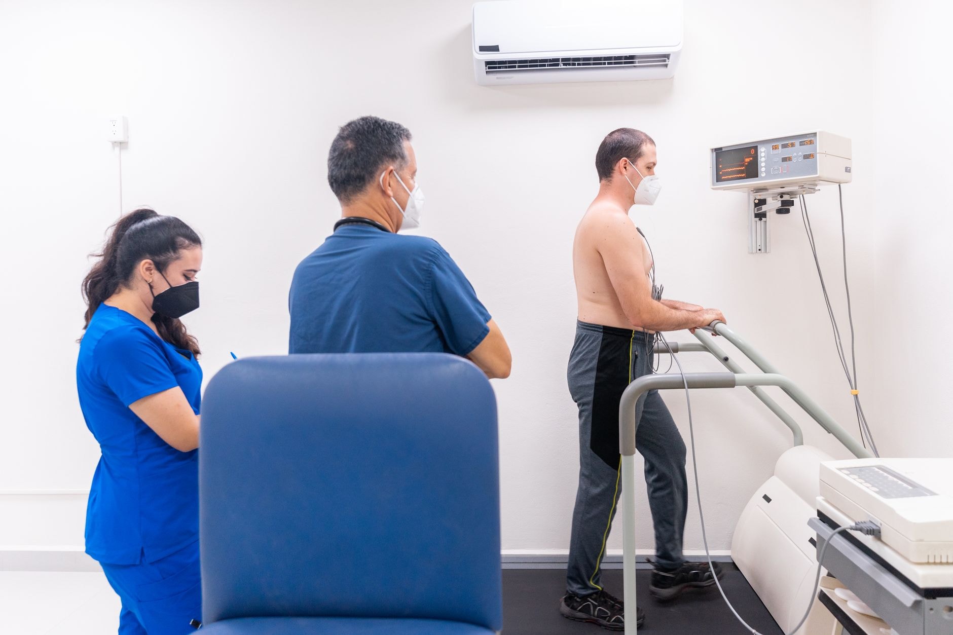 Recuperarea cardiacă prin exerciții poate reduce cu 35% riscul de internare la pacienții cu boală coronariană