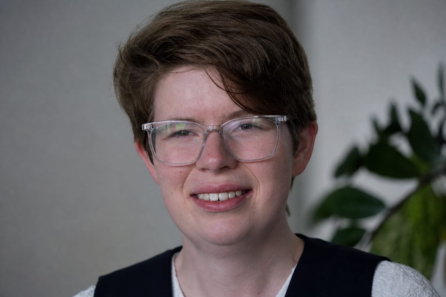 Imogen Brooks vorbește mai ușor cu o limbă artificială, după ce operația pentru cancer i-a îndepărtat cea mai mare parte a limbii